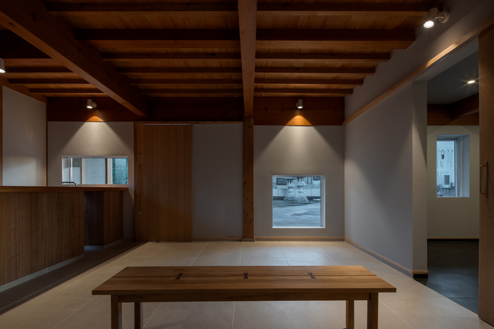 真福寺納骨堂　涅槃殿＋SHA CAFE　内観